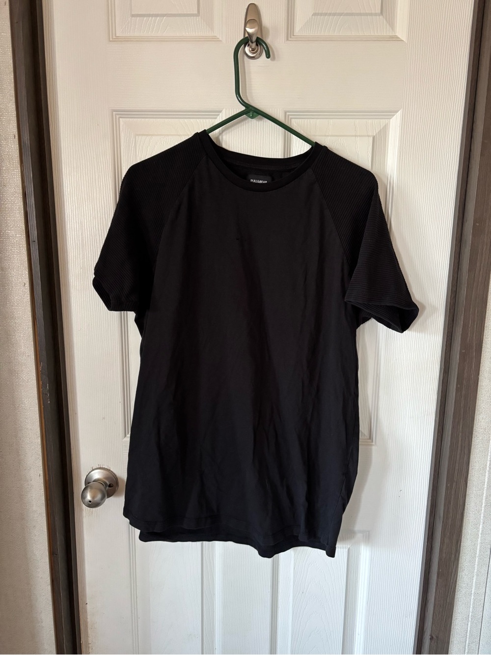 Pull&Bear Black Short Sleeve Crew Tee